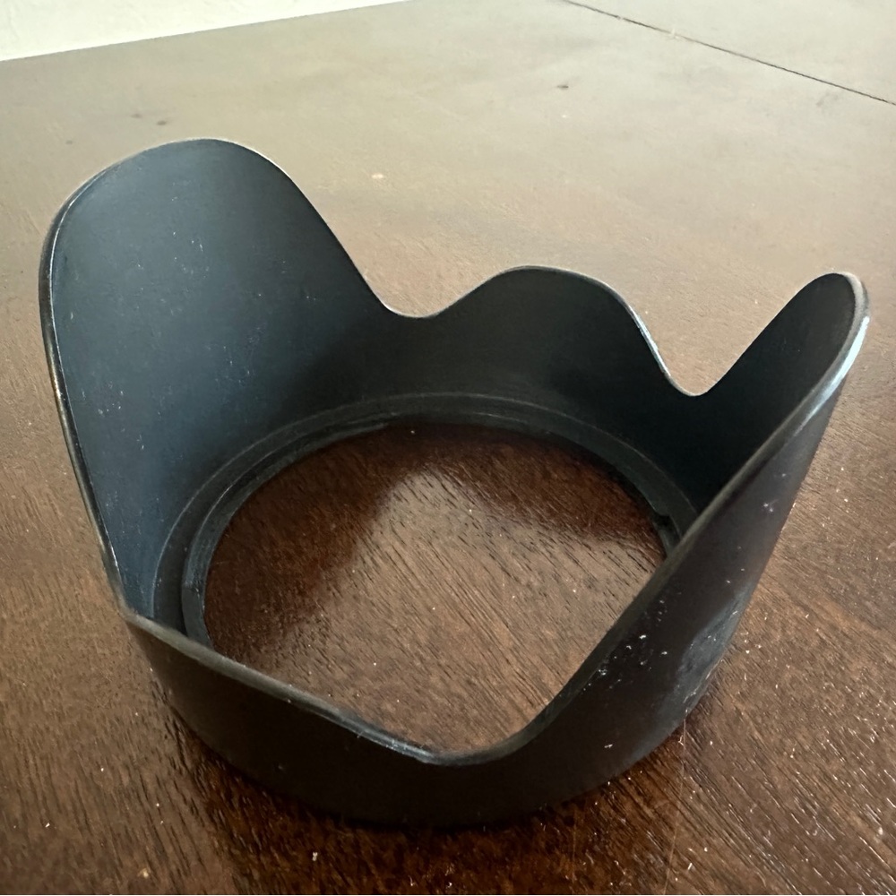 Canon EW-78B11 Lens Hood for
EF28-135mm f/3.5-5.6 IS USM Lens, Japan
